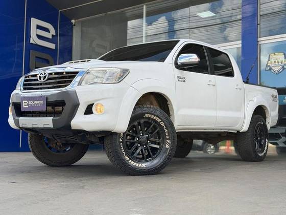 TOYOTA HILUX 3.0 SRV 4X4 CD 16V TURBO INTERCOOLER DIESEL 4P AUTOMÁTICO